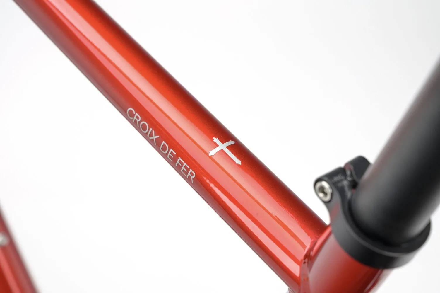 Genesis Croix de Fer 10 FB