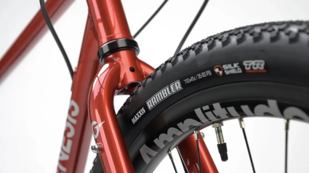 pneu vélo de randonnée